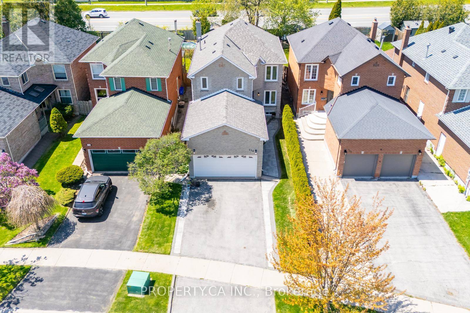 Pickering (amberlea), ON L1V4H2,738 ASPEN ROAD