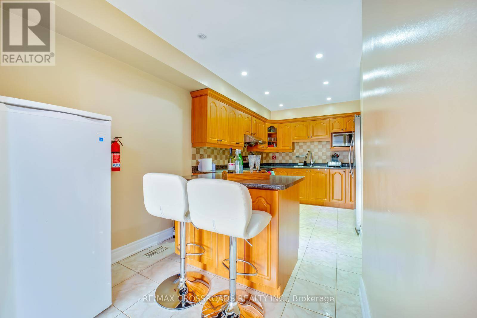 Toronto (malvern), ON M1B1L8,146 QUANTRELL TRAIL