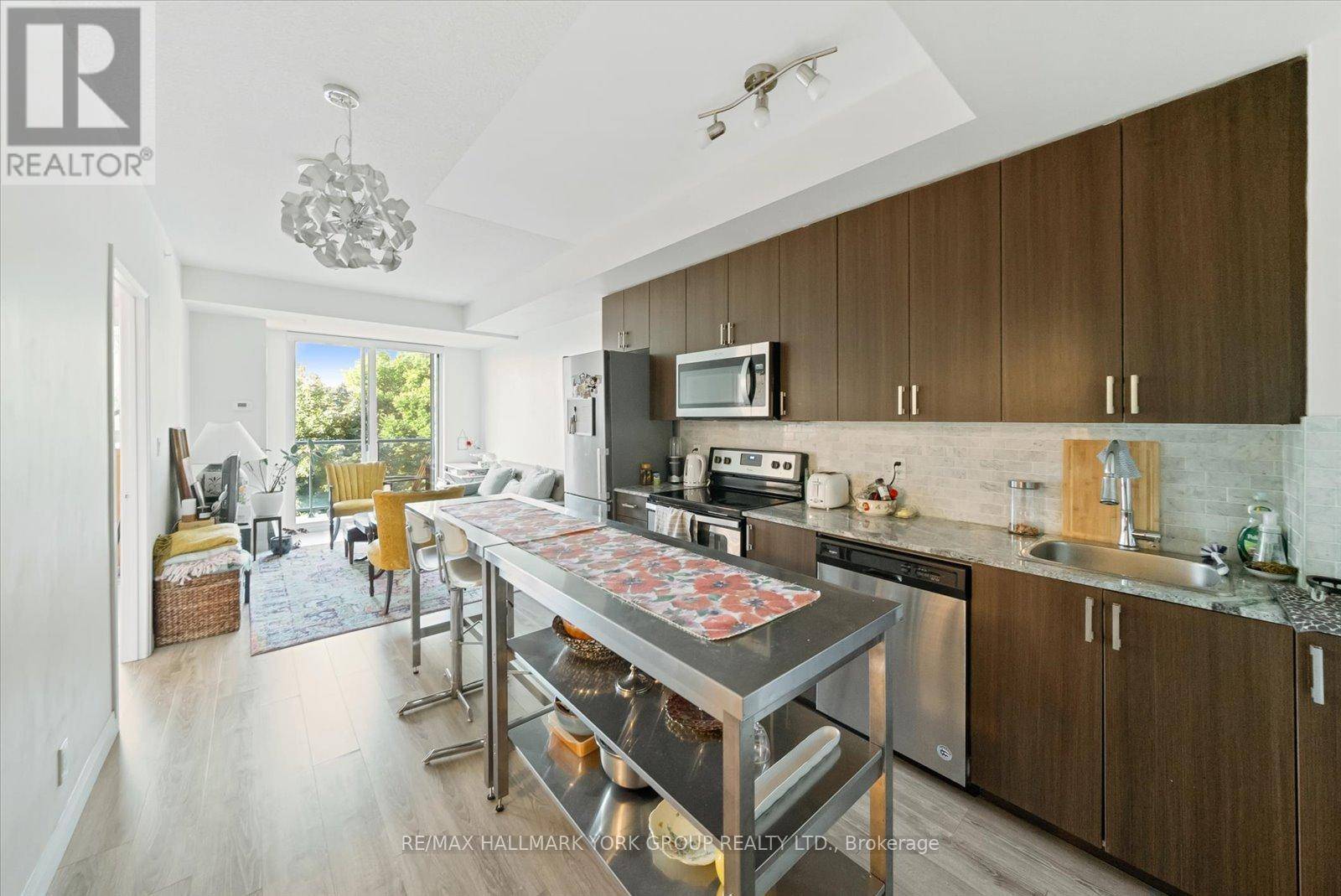 Toronto (birchcliffe-cliffside), ON M1N0B4,22 East Haven DR #527