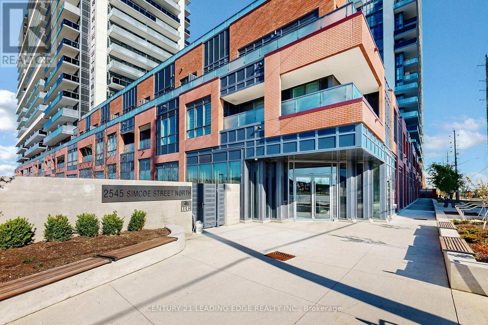 Oshawa (windfields), ON L1L0W3,2545 Simcoe ST #2503