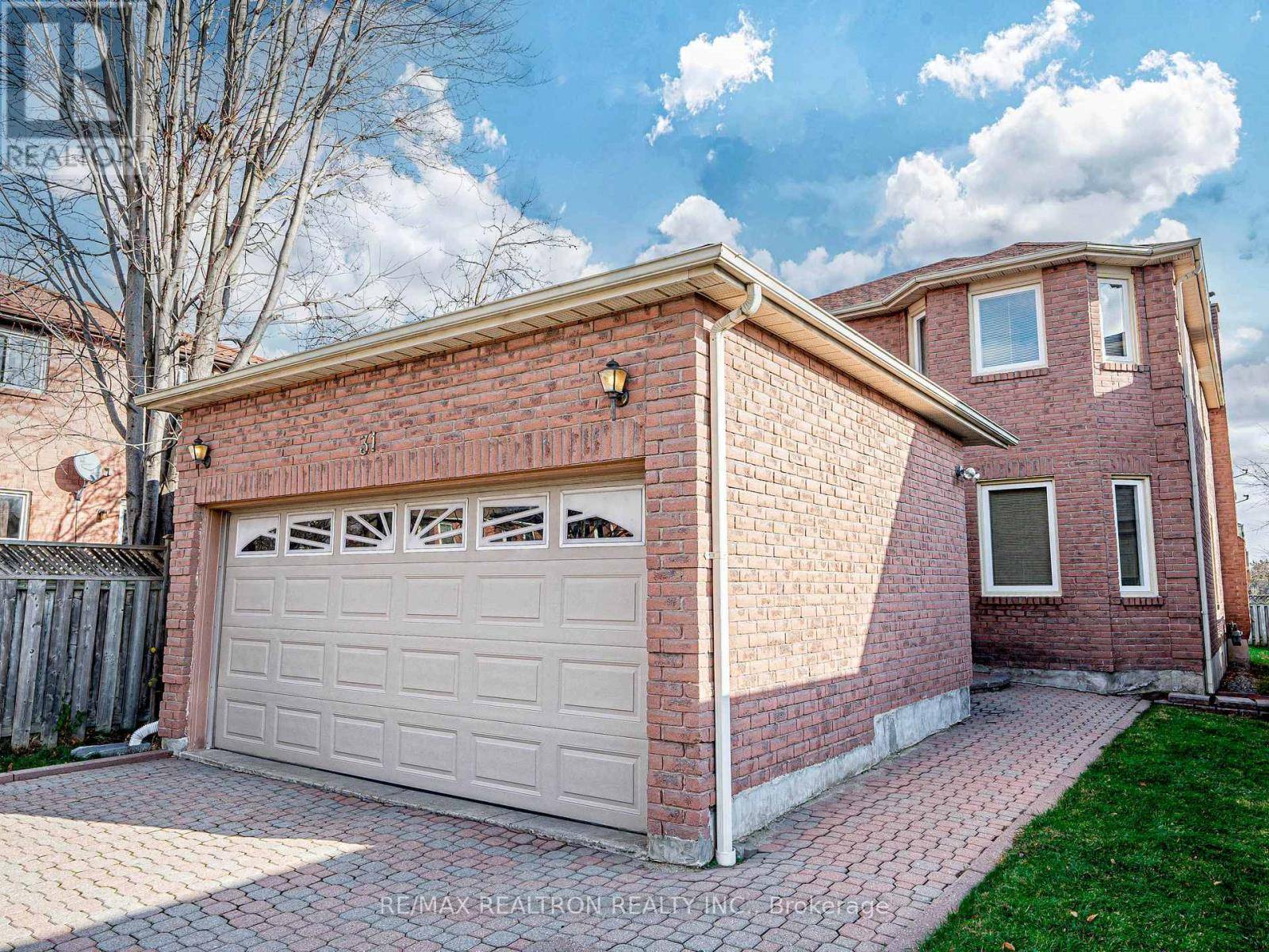 Toronto (highland Creek), ON M1C4T1,31 ORLEANS DRIVE