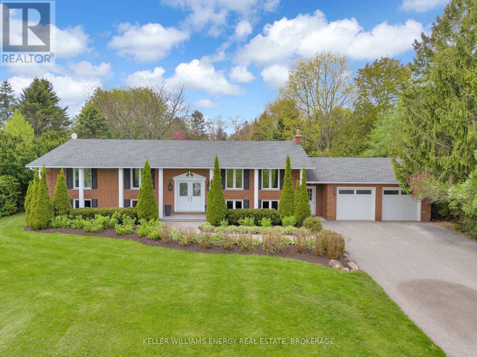 Clarington, ON L0B1J0,90 POTTERS LANE