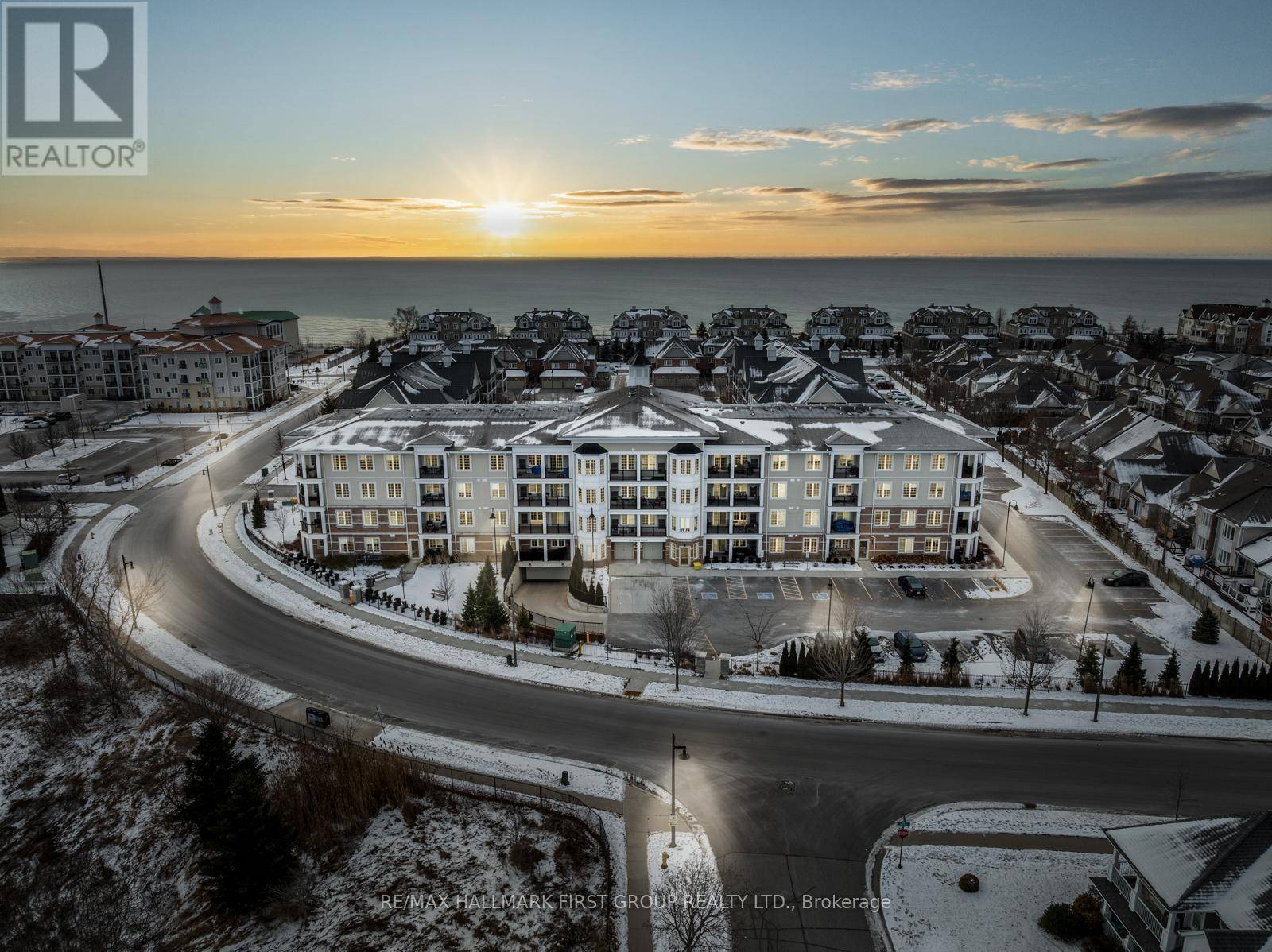 Clarington (newcastle), ON L1B0W2,65 Shipway AVE #315