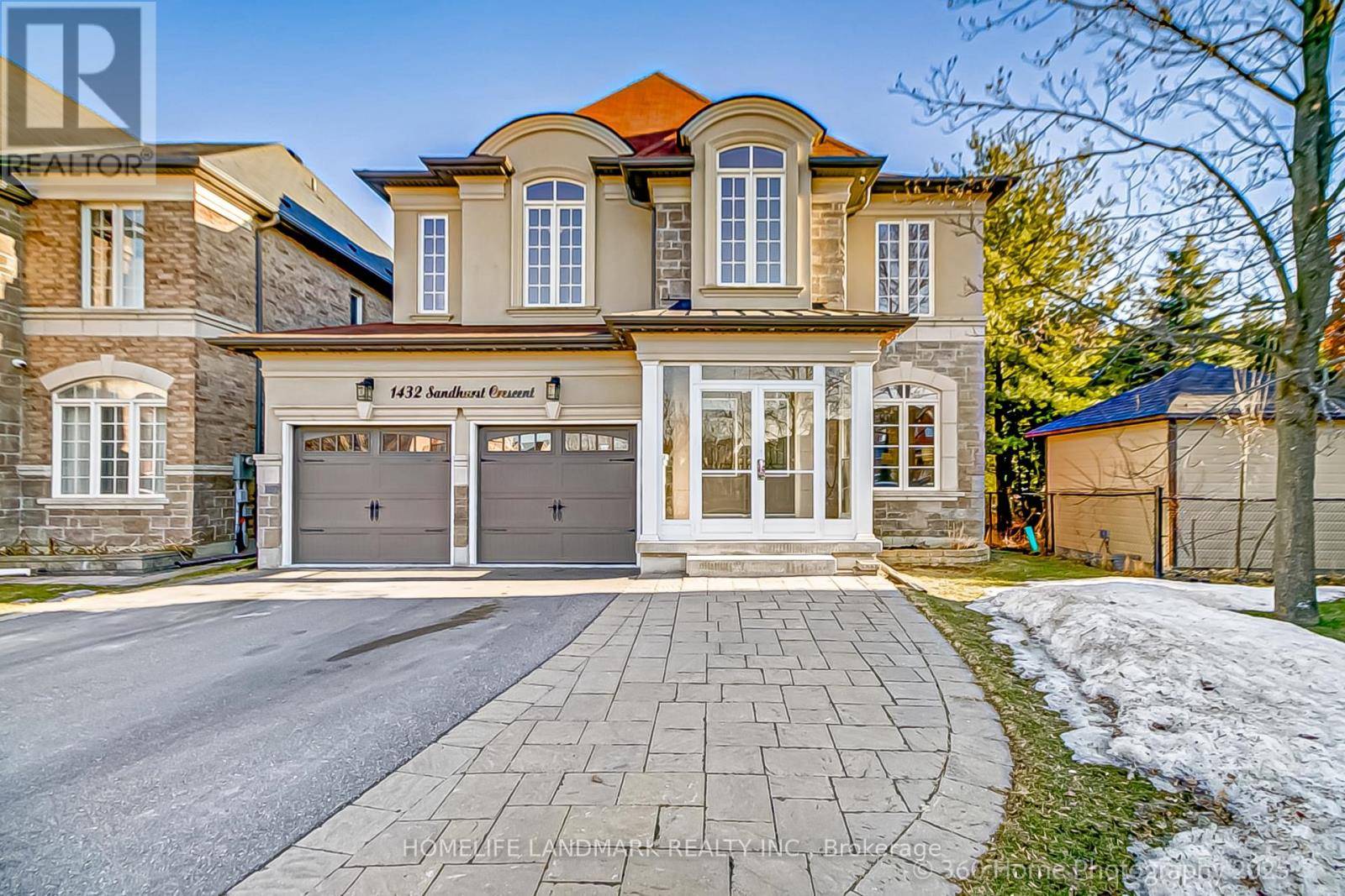 Pickering (highbush), ON L1V6Y8,1432 SANDHURST CRESCENT