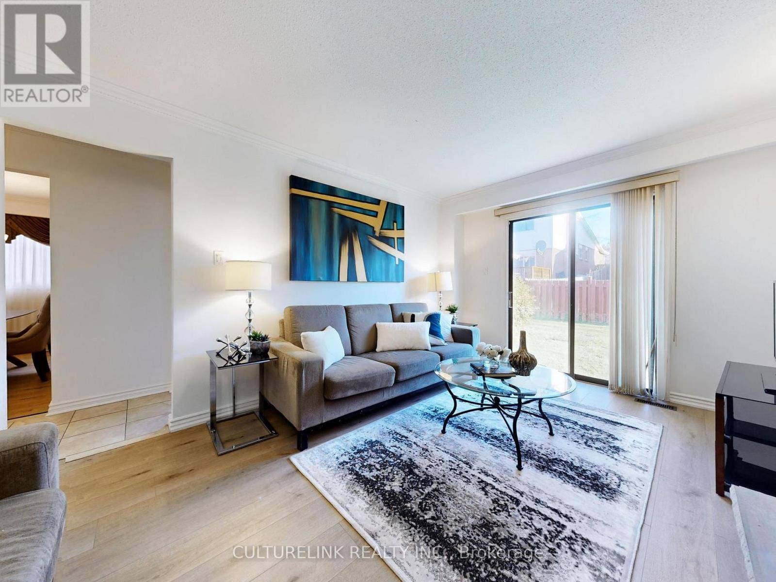 Toronto (agincourt North), ON M1V1M3,5 HAVEN HILL SQUARE