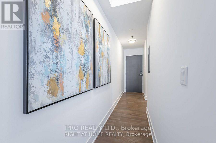 Toronto (south Riverdale), ON M4M1G3,630 Queen ST East #413