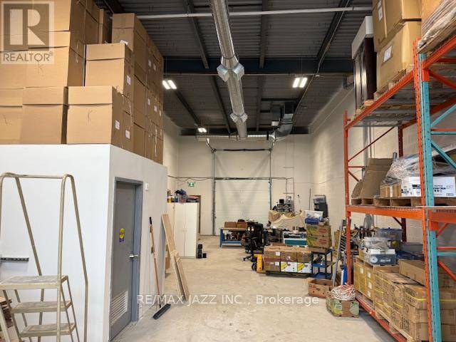 Oshawa (northwood), ON L1H7K4,472 Taunton RD West #12-13