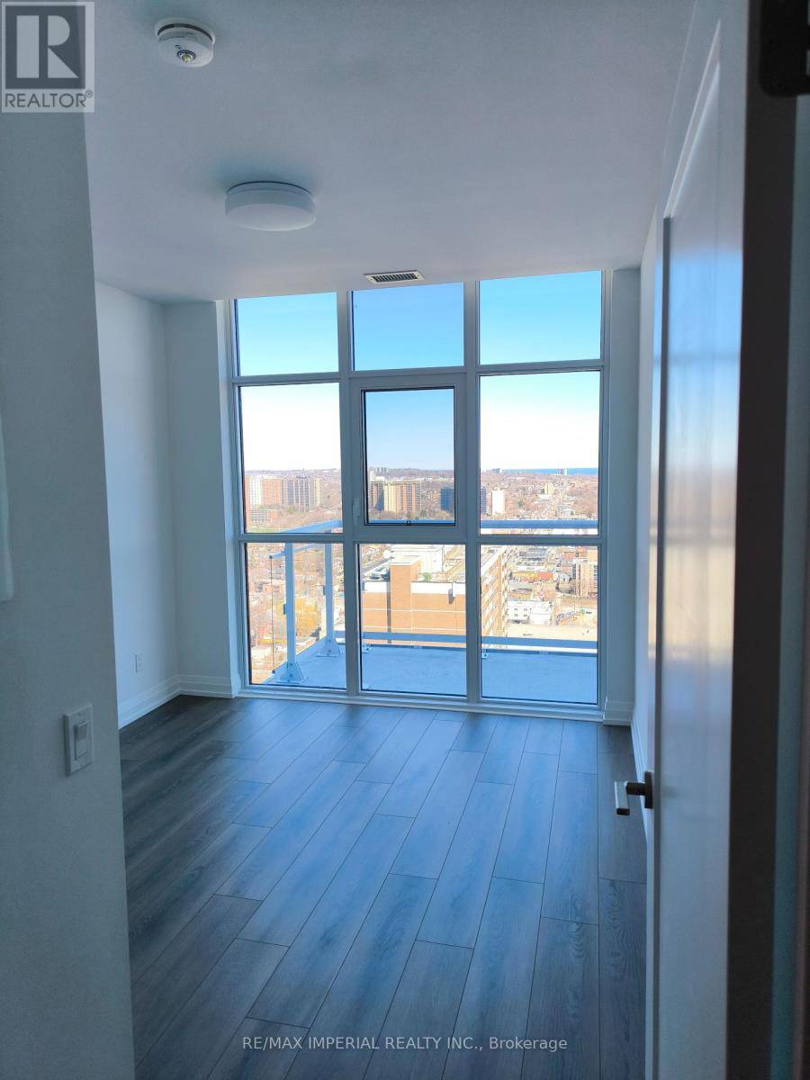 Toronto (east End-danforth), ON M4C0B3,286 Main ST #PH04