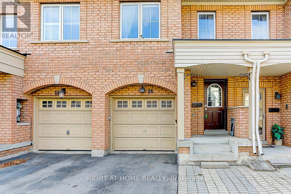 Toronto (dorset Park), ON M1P5G6,16 PAT BROOKS TERRACE