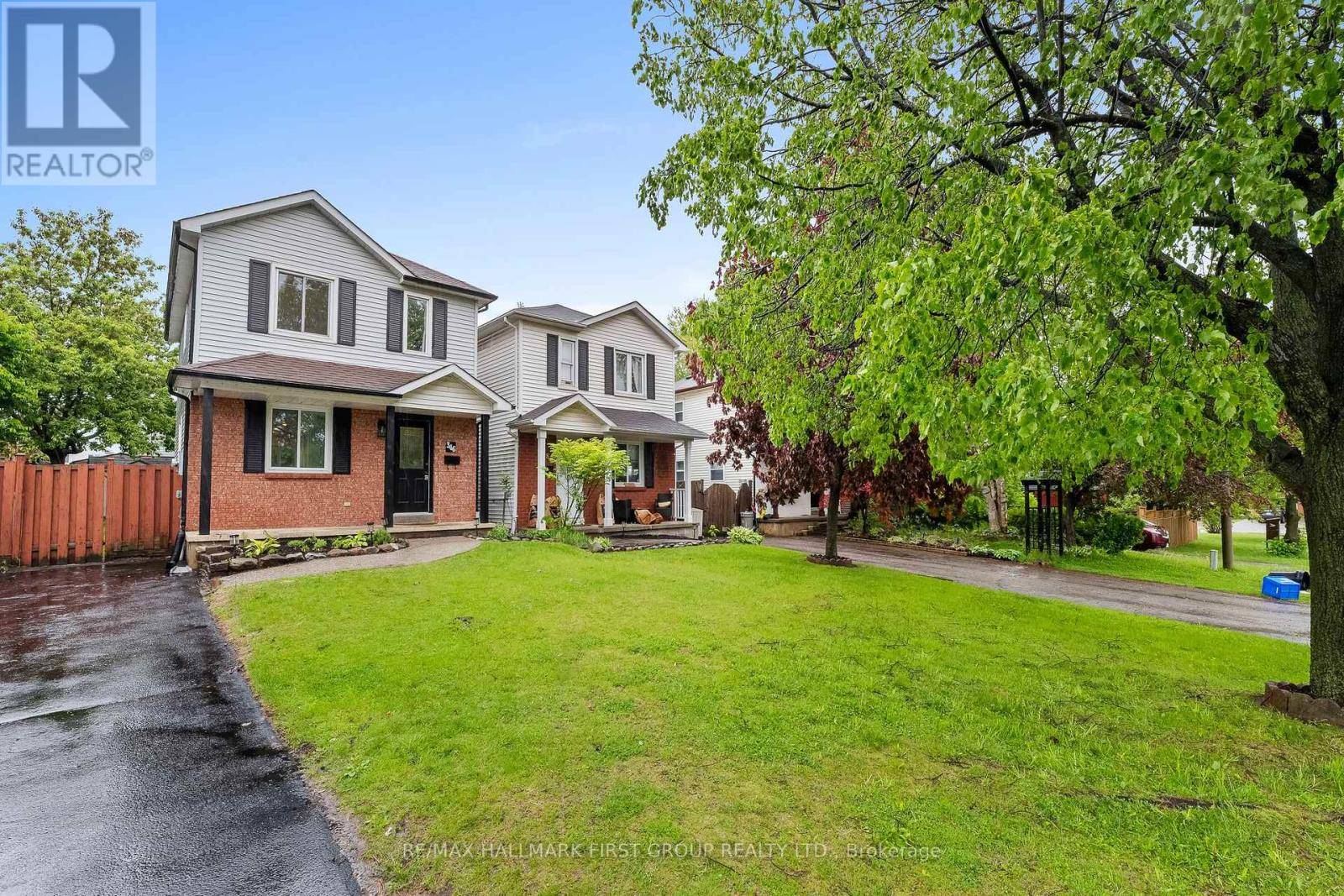 Oshawa (pinecrest), ON L1K1Y5,346 TRAILRIDGE CRESCENT