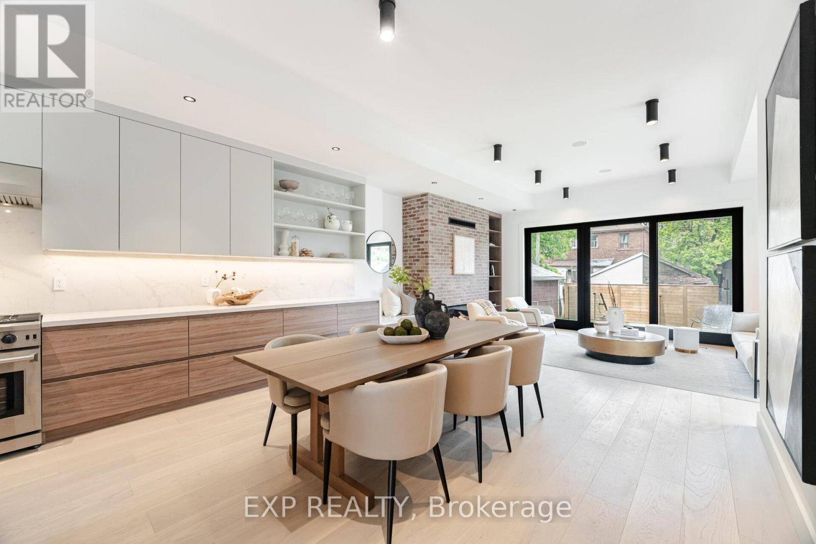 Toronto (danforth Village-east York), ON M4J1Y8,108 SAMMON AVENUE