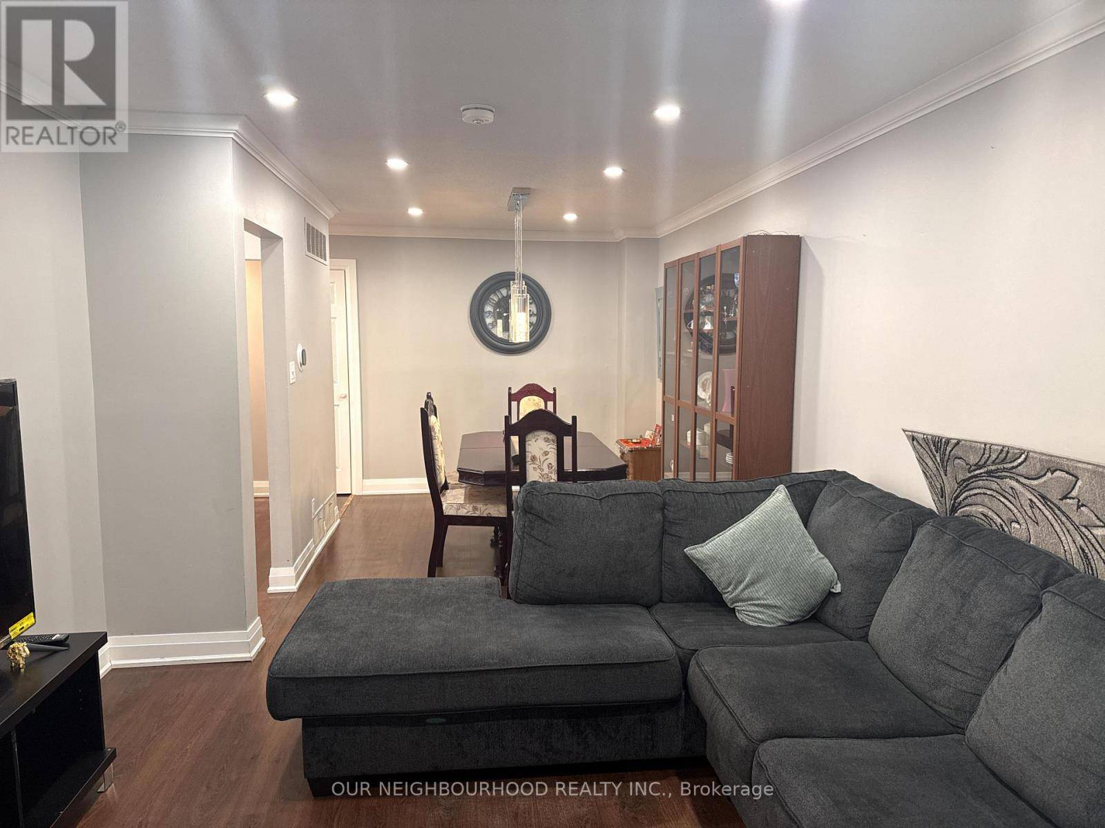 Oshawa (mclaughlin), ON L1J6H4,714 GREENOCH COURT
