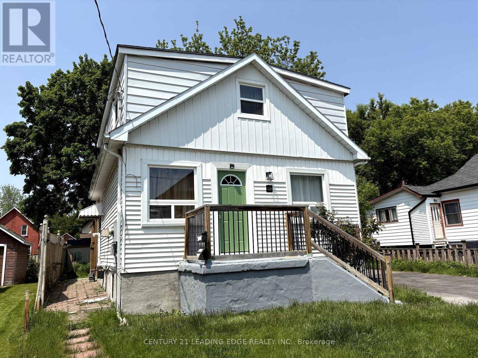 Oshawa (central), ON L1H2K9,128 SUMMER STREET