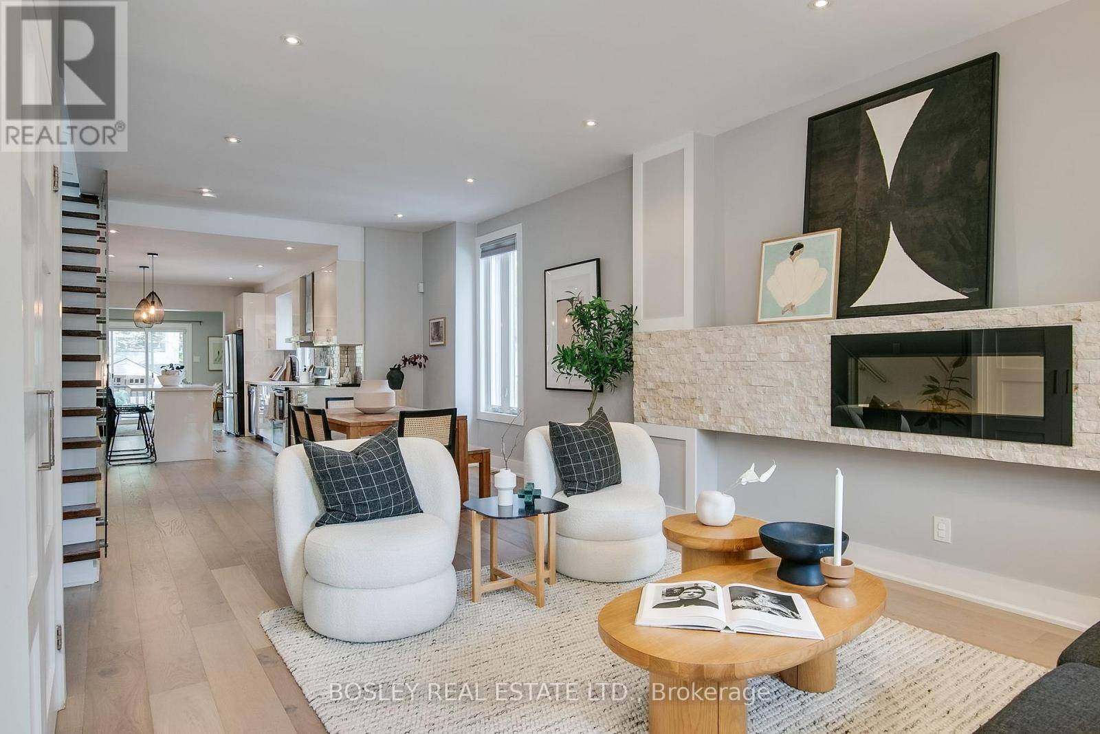 Toronto (south Riverdale), ON M4M2E1,192 HAMILTON STREET