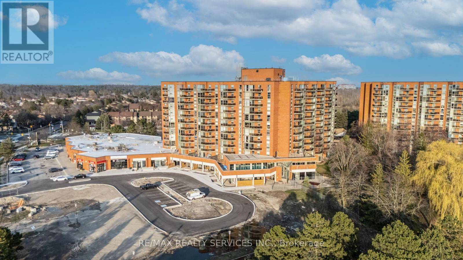 Toronto (rouge), ON M1B3H1,30 DEAN PARK RD ##2