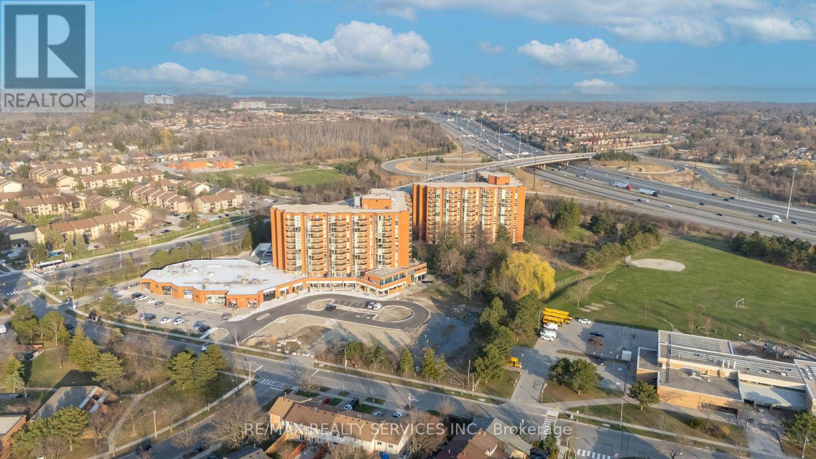 Toronto (rouge), ON M1B3H1,30 DEAN PARK RD ##3