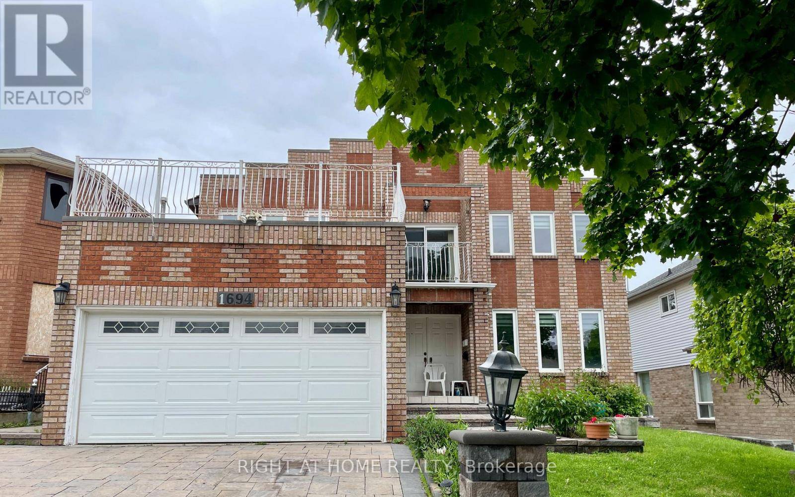 Pickering (brock Ridge), ON L1X1X1,1694 MAJOR OAKS ROAD