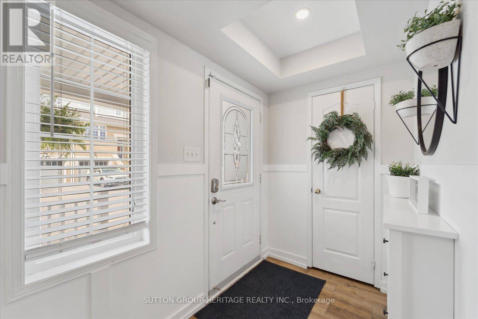 Whitby (brooklin), ON L1M0E7,23 Vallance WAY #25