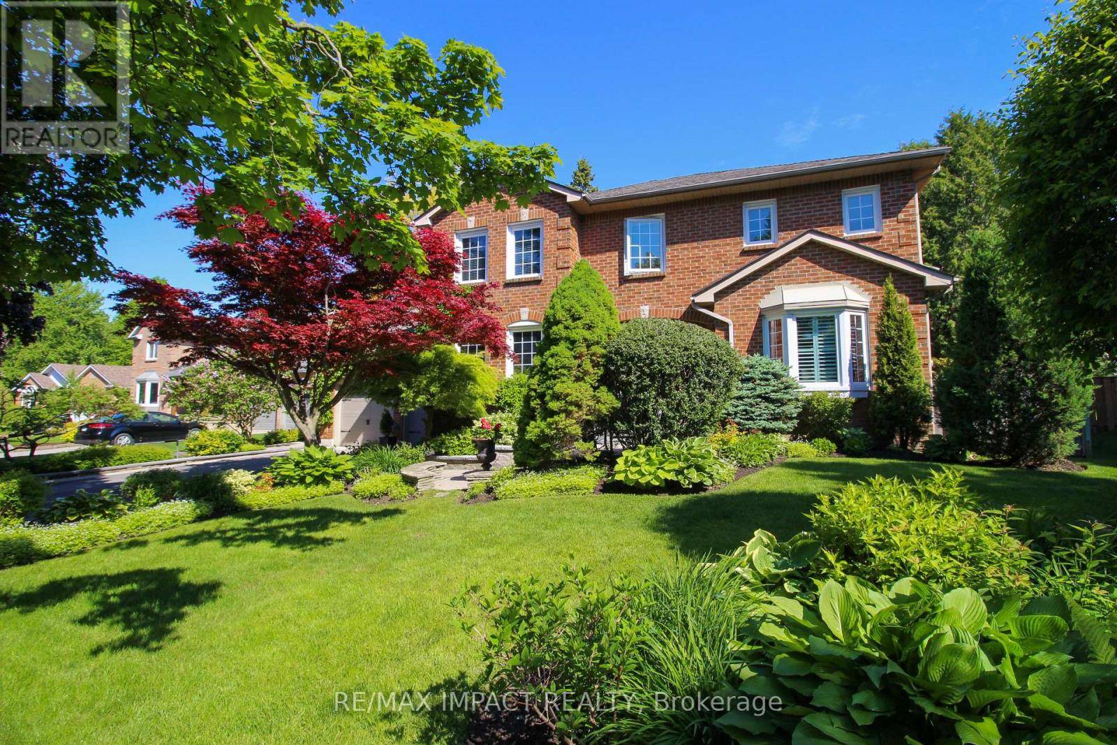 Whitby (williamsburg), ON L1R1C6,6 LONGFORD COURT