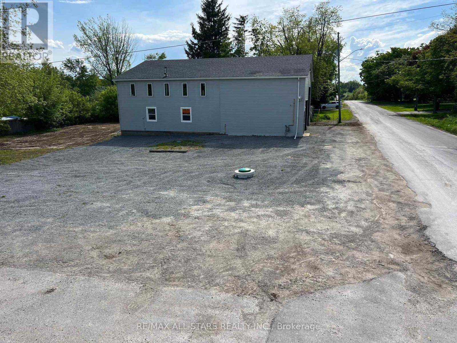 Scugog, ON L0C1H0,22990 HIGHWAY 12