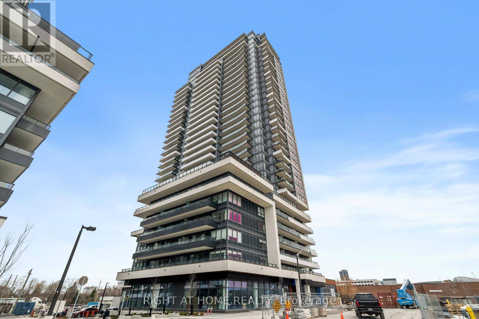 Pickering (bay Ridges), ON L1W0C4,1435 Celebration DR #909