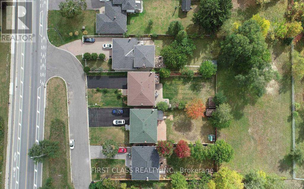 Toronto (highland Creek), ON L3R2W1,338 Conlins RD #Main