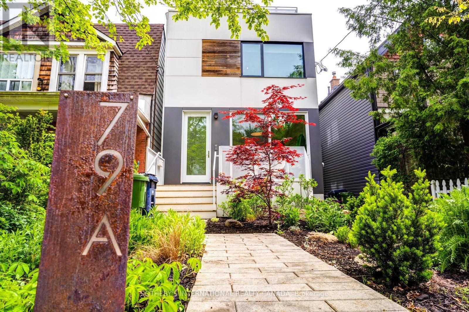 Toronto (danforth), ON M4J2Z4,79 Eaton AVE #A