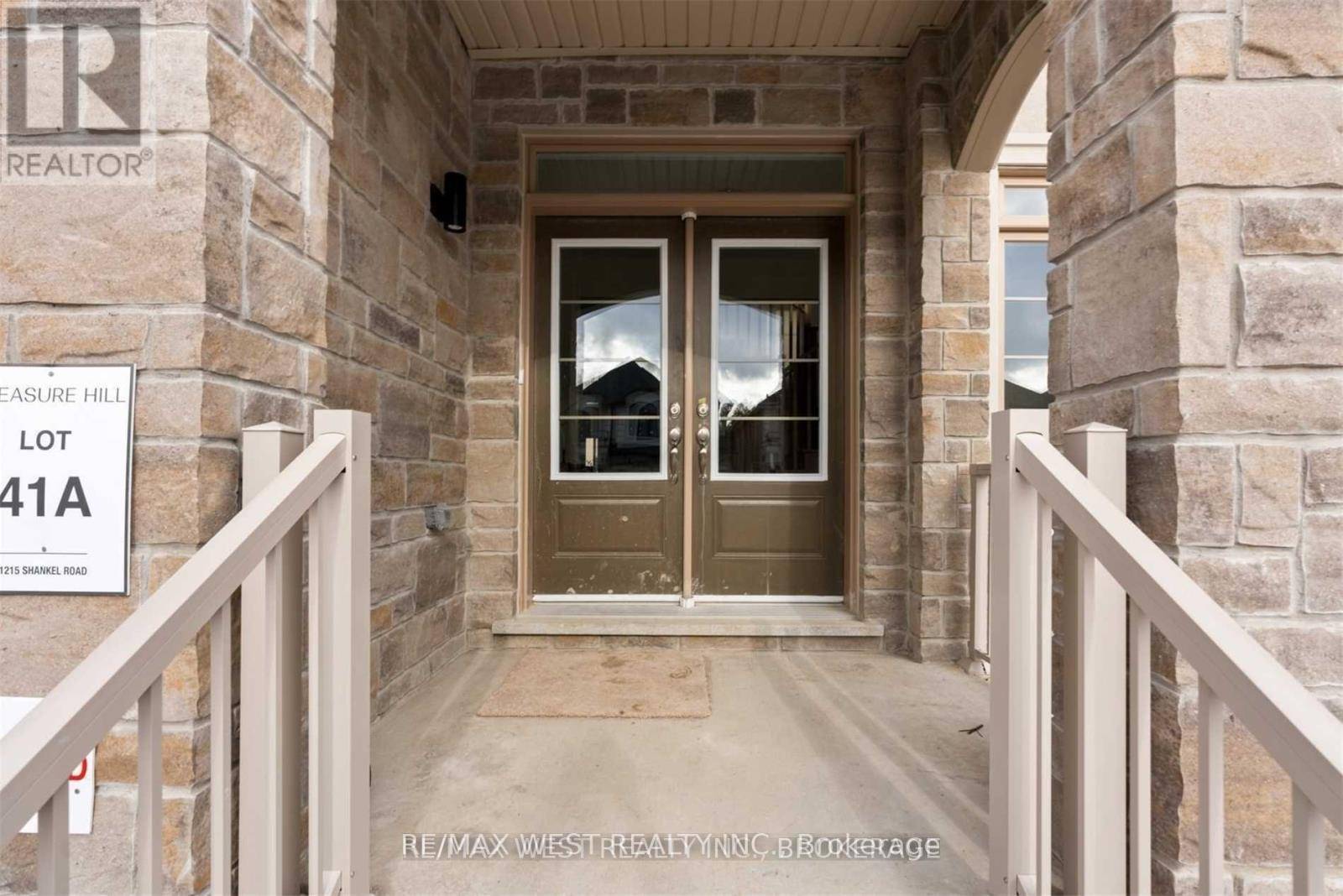 Oshawa (eastdale), ON L1K3G2,1215 SHANKEL ROAD