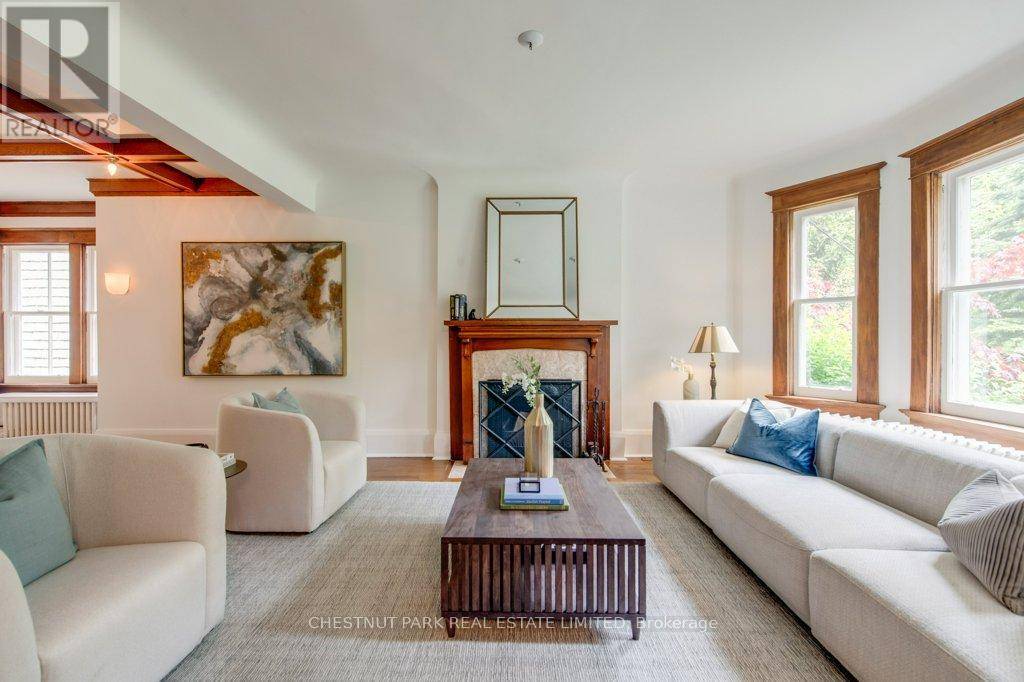 Toronto (the Beaches), ON M4E3P8,100 NEVILLE PARK BOULEVARD
