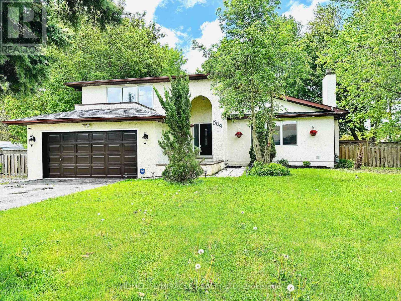 Oshawa (kedron), ON L1L1A2,509 MAINE STREET