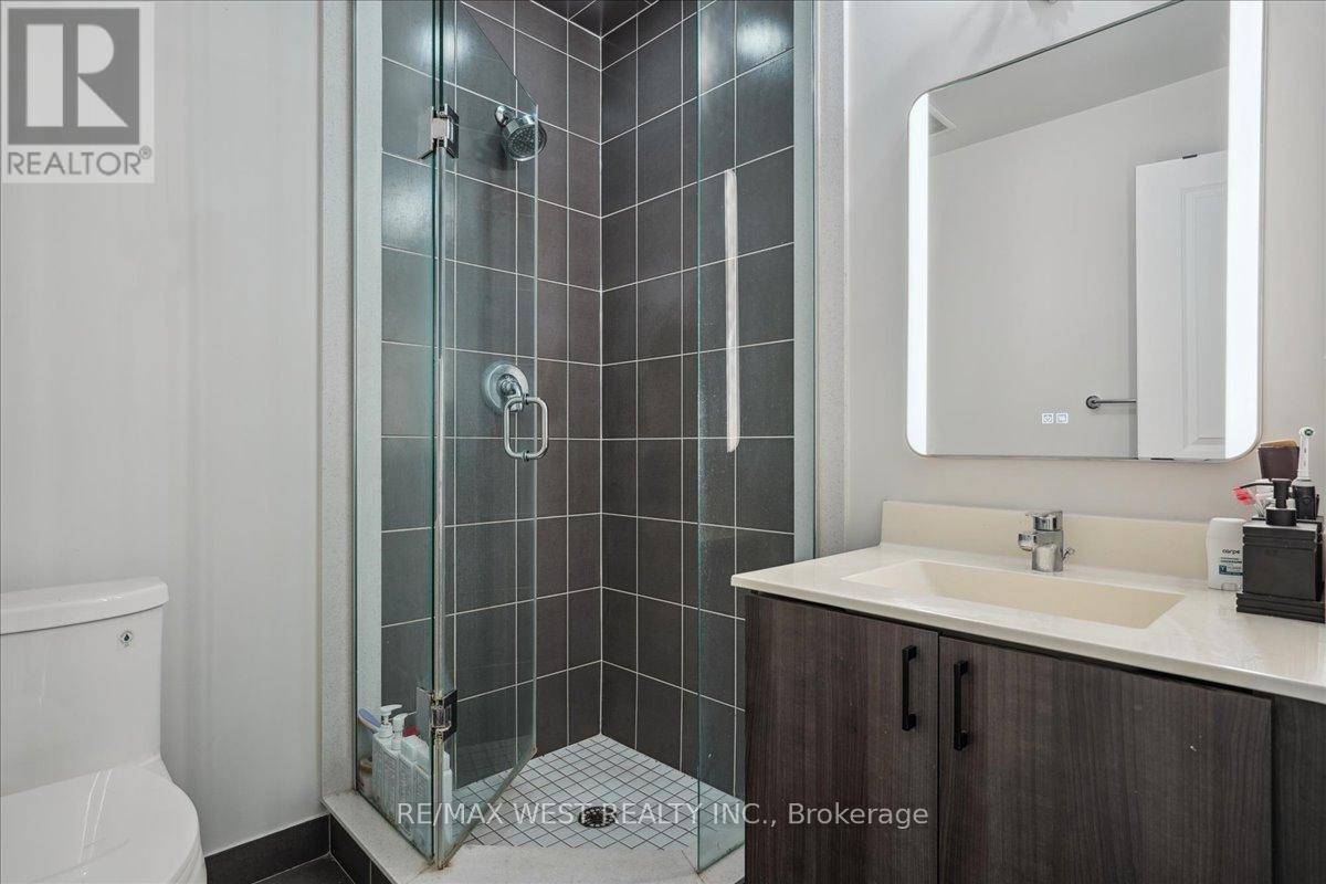 Pickering (bay Ridges), ON L1W1L7,1215 Bayly ST #101