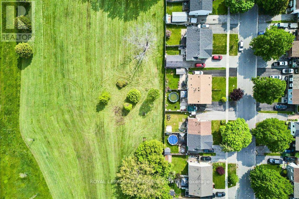 Oshawa (stevenson), ON L1J6G2,1323 FENELON CRESCENT