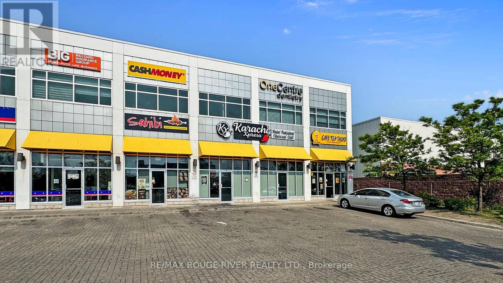 Toronto (clairlea-birchmount), ON M1L4V9,69 Lebovic AVE #D211