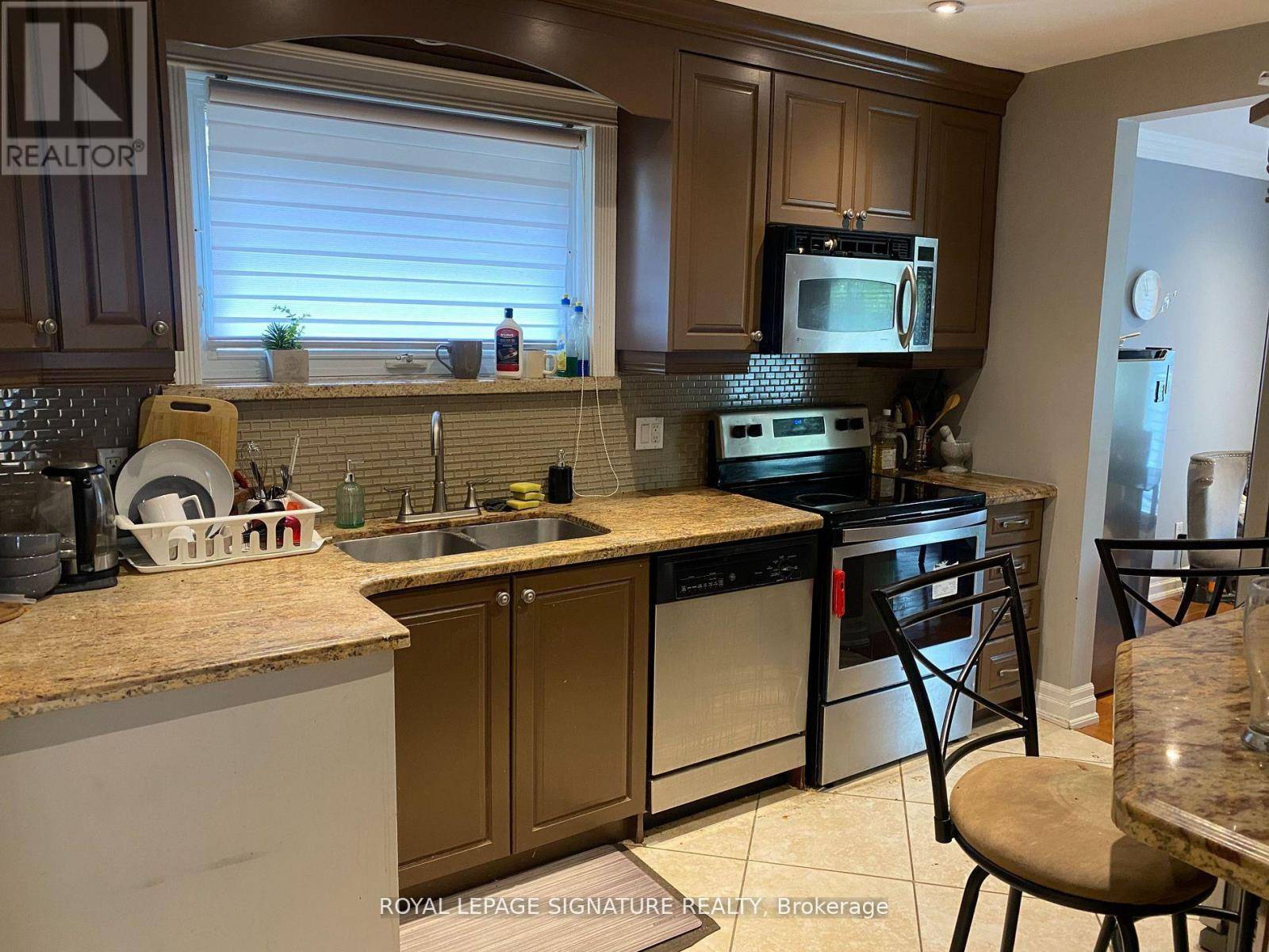 Toronto (bendale), ON M1P3W7,40 Waterfield DR #MAIN