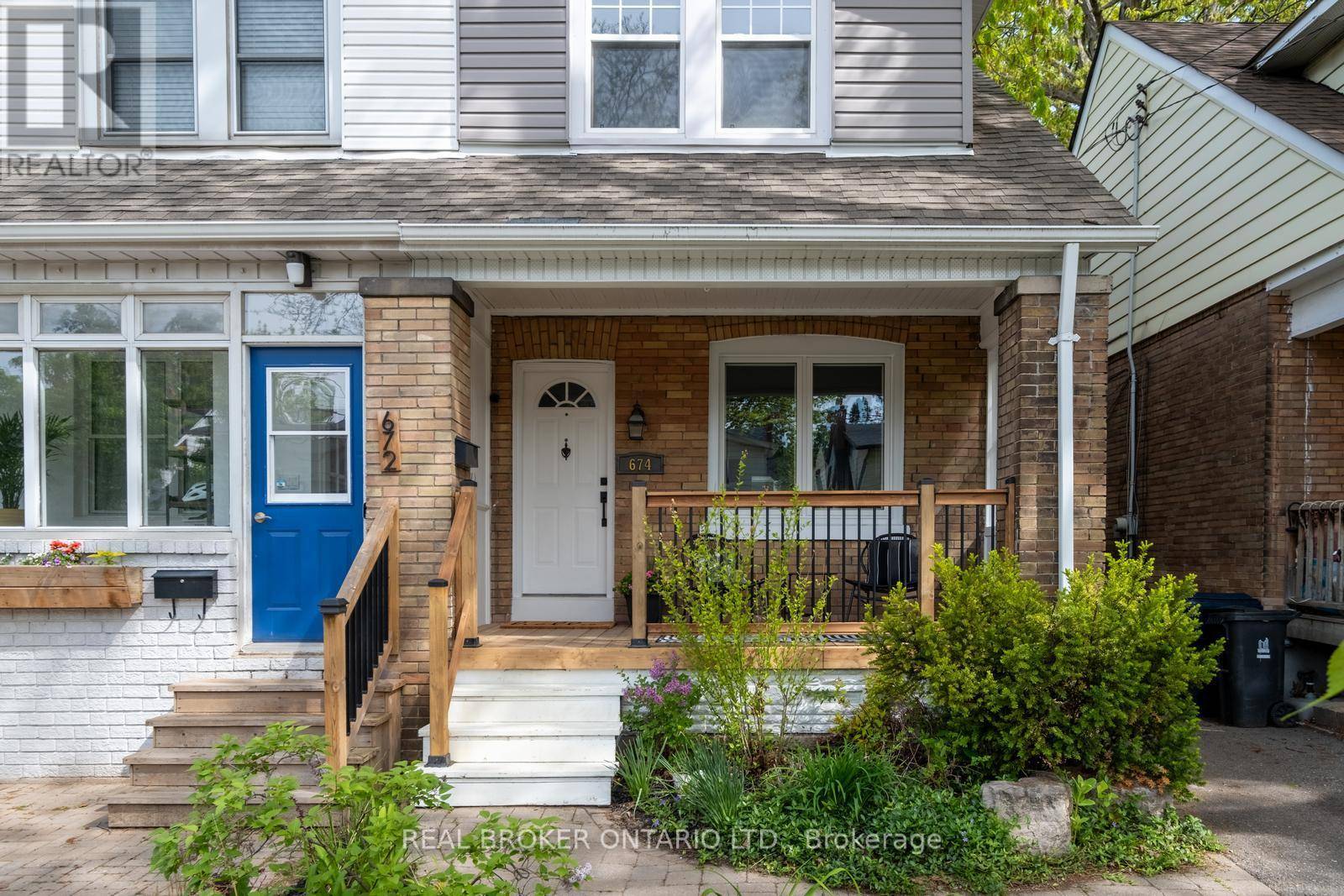 Toronto (danforth), ON M4C1X9,674 MILVERTON BOULEVARD