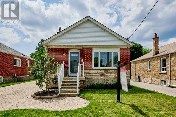 Toronto (clairlea-birchmount), ON M1K1Y9,52 MARSH ROAD