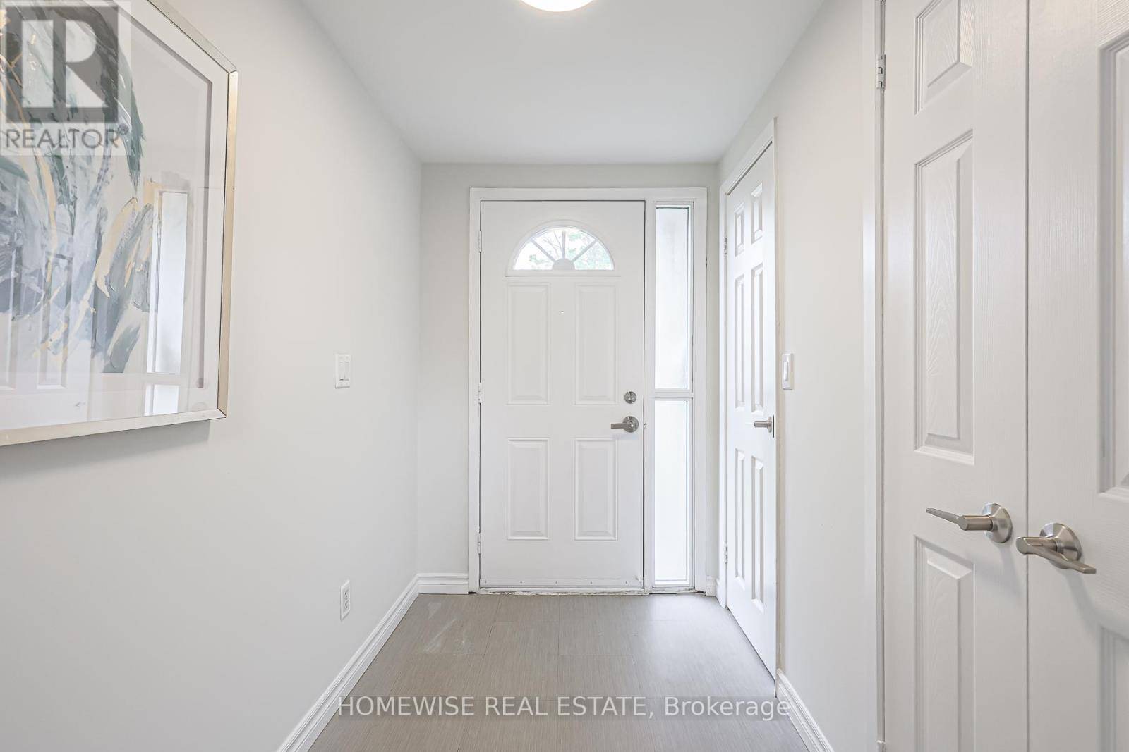 Oshawa (mclaughlin), ON L1J5Y4,560 Waverly ST North #37