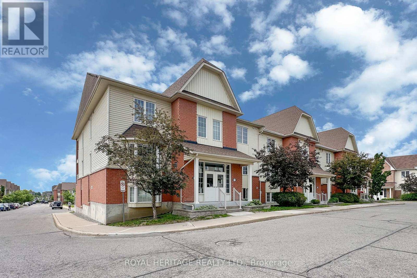 Whitby (pringle Creek), ON L1R0A8,117 Petra WAY #2