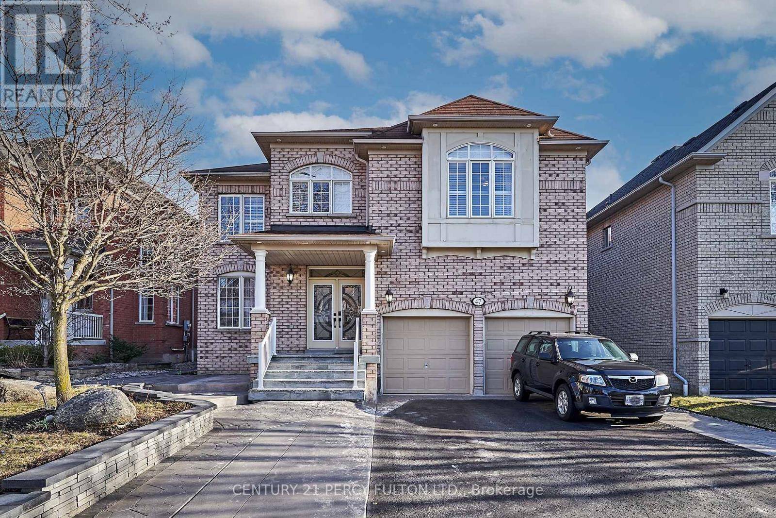 Whitby (williamsburg), ON L1P1X5,47 VINEYARD AVENUE