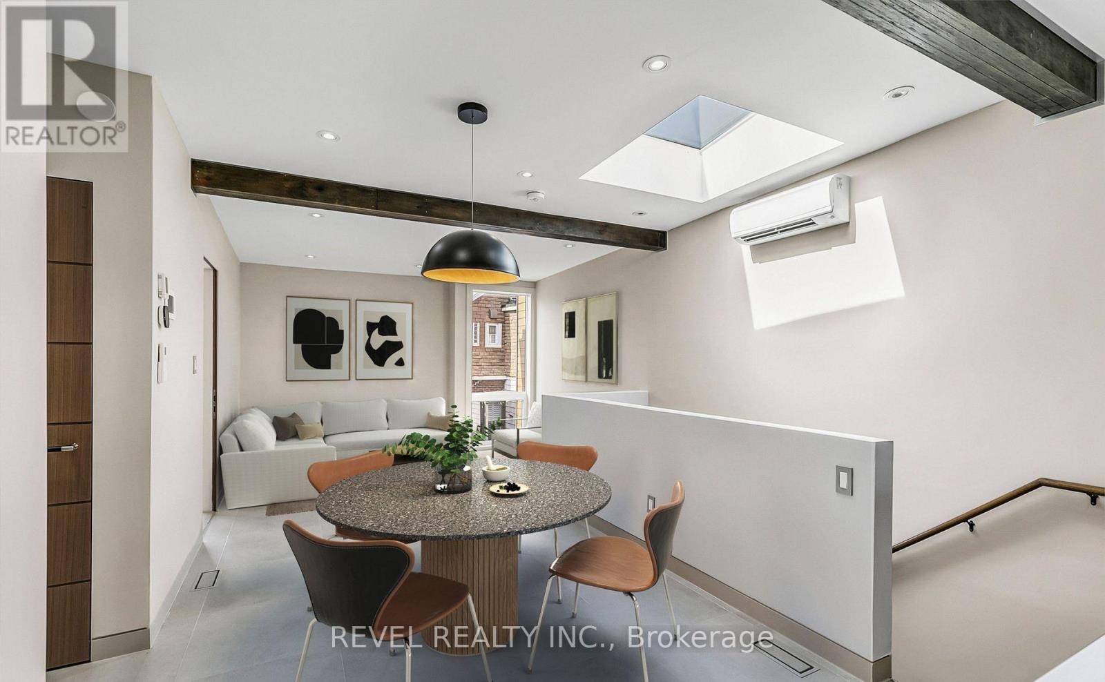 Toronto (east End-danforth), ON M4C4V1,PRIVATE LOFT - 27 CHISHOLM AVENUE