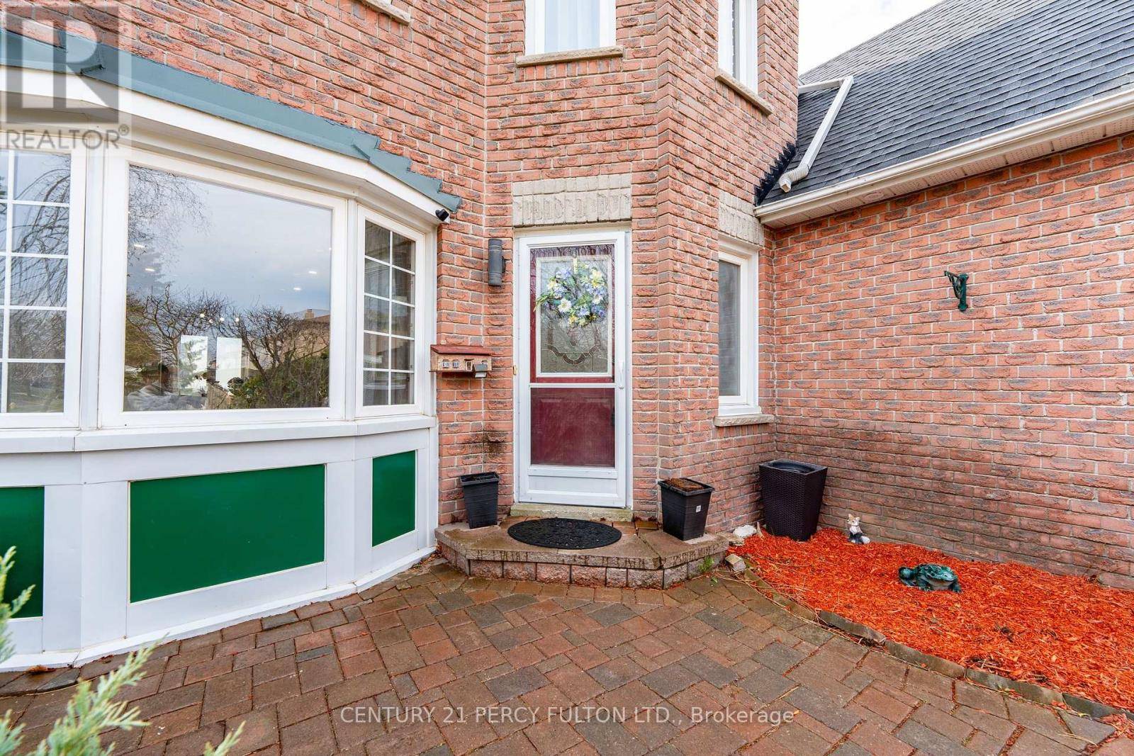 Whitby (blue Grass Meadows), ON L1N8A8,101 SAWDON DRIVE