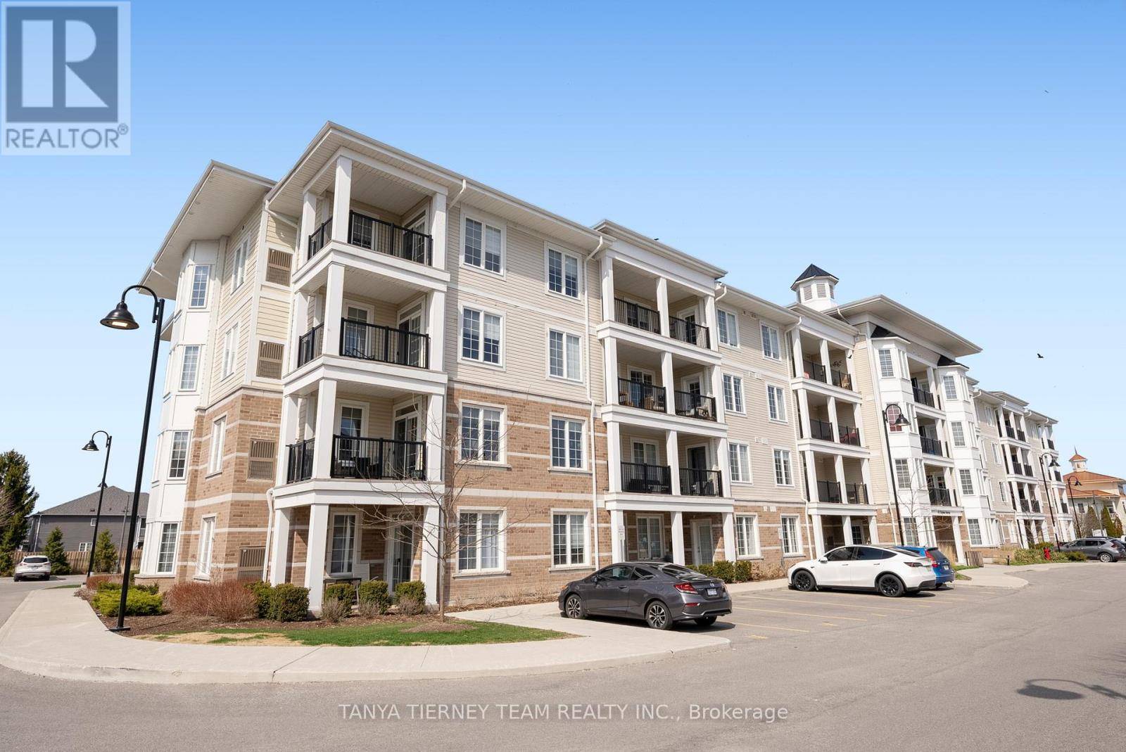 Clarington (newcastle), ON L1B0B7,65 Shipway AVE #114