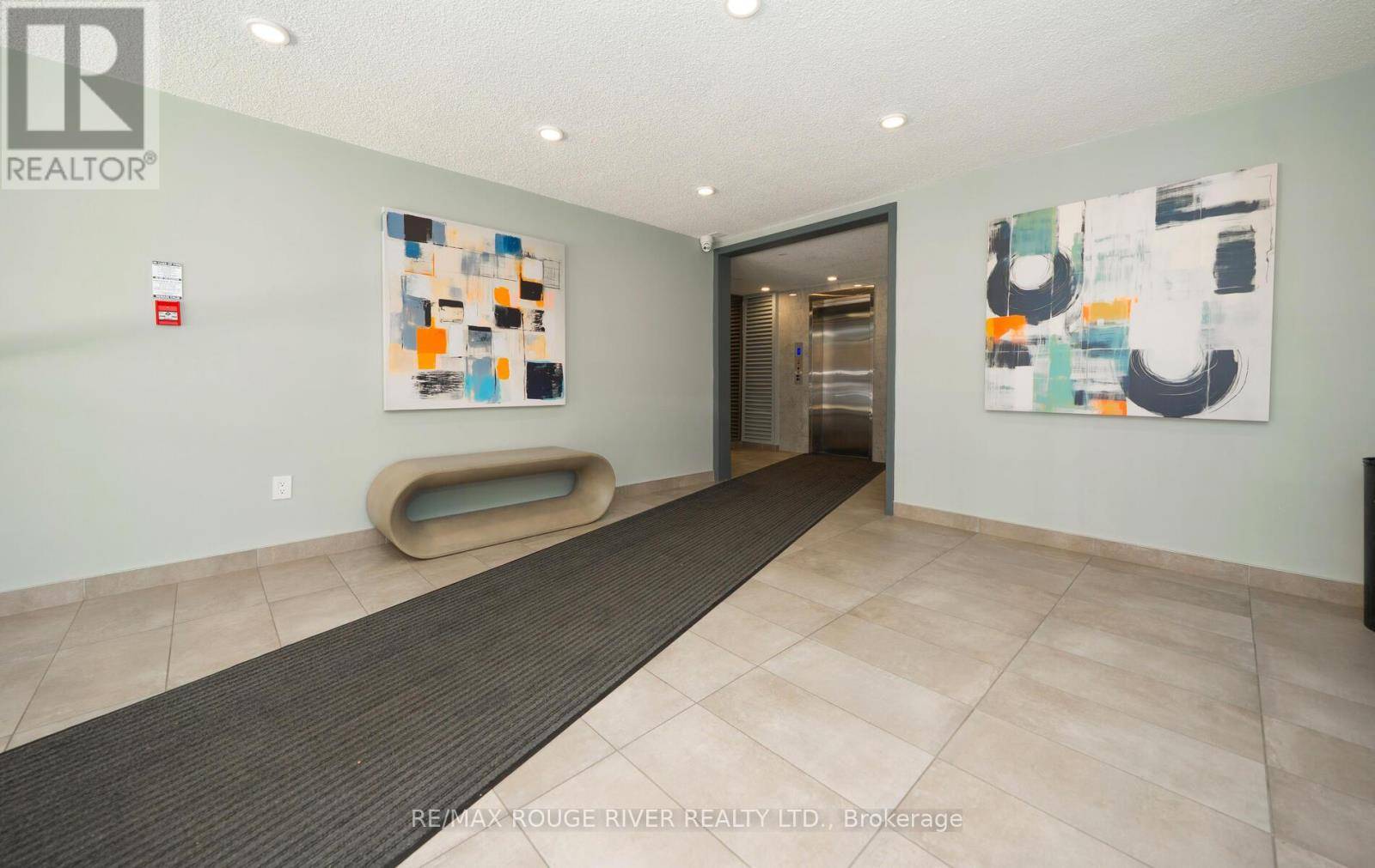 Toronto (west Hill), ON M1E4V5,4062 Lawrence AVE East #309