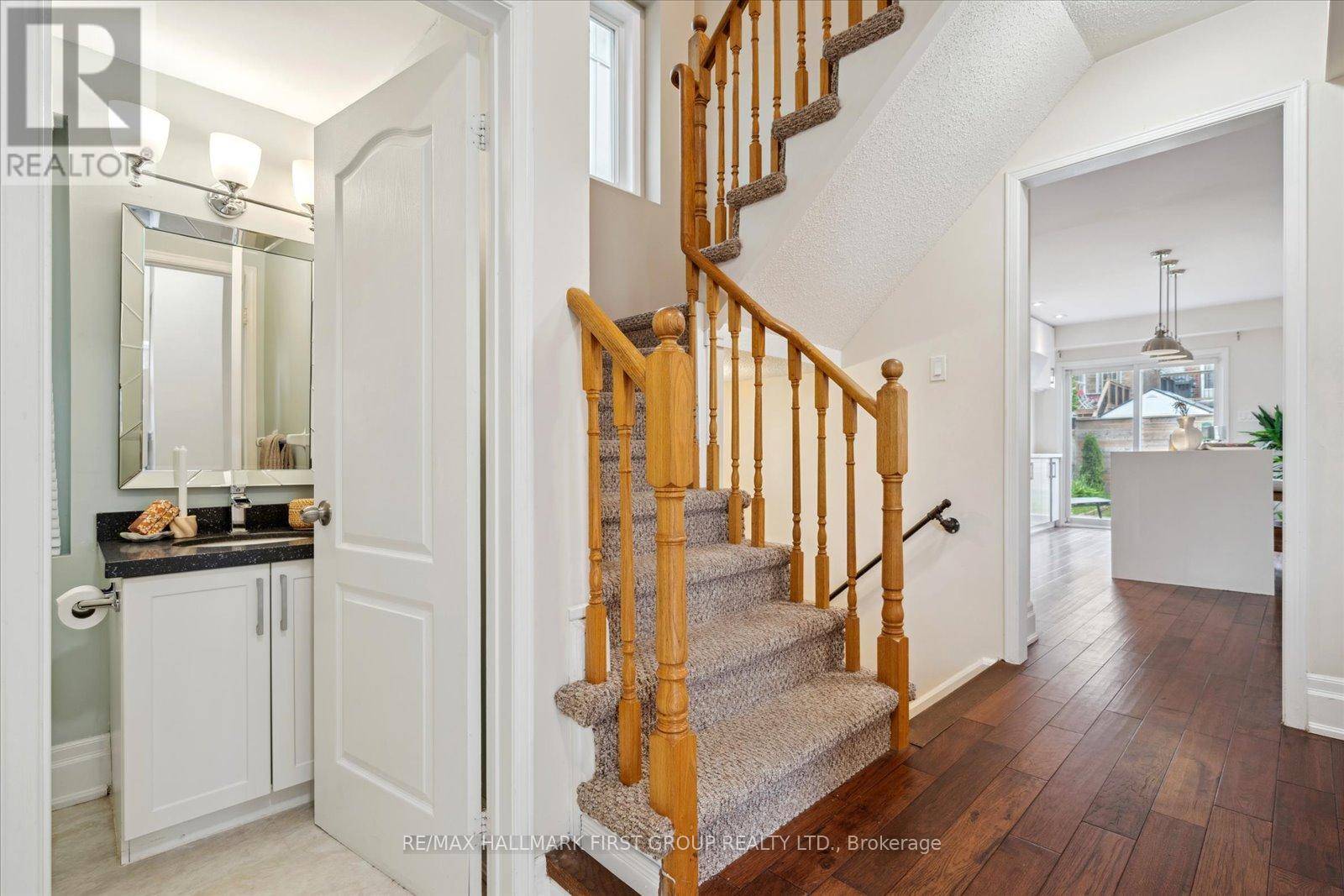 Whitby (williamsburg), ON L1P1S9,27 SHENANDOAH DRIVE