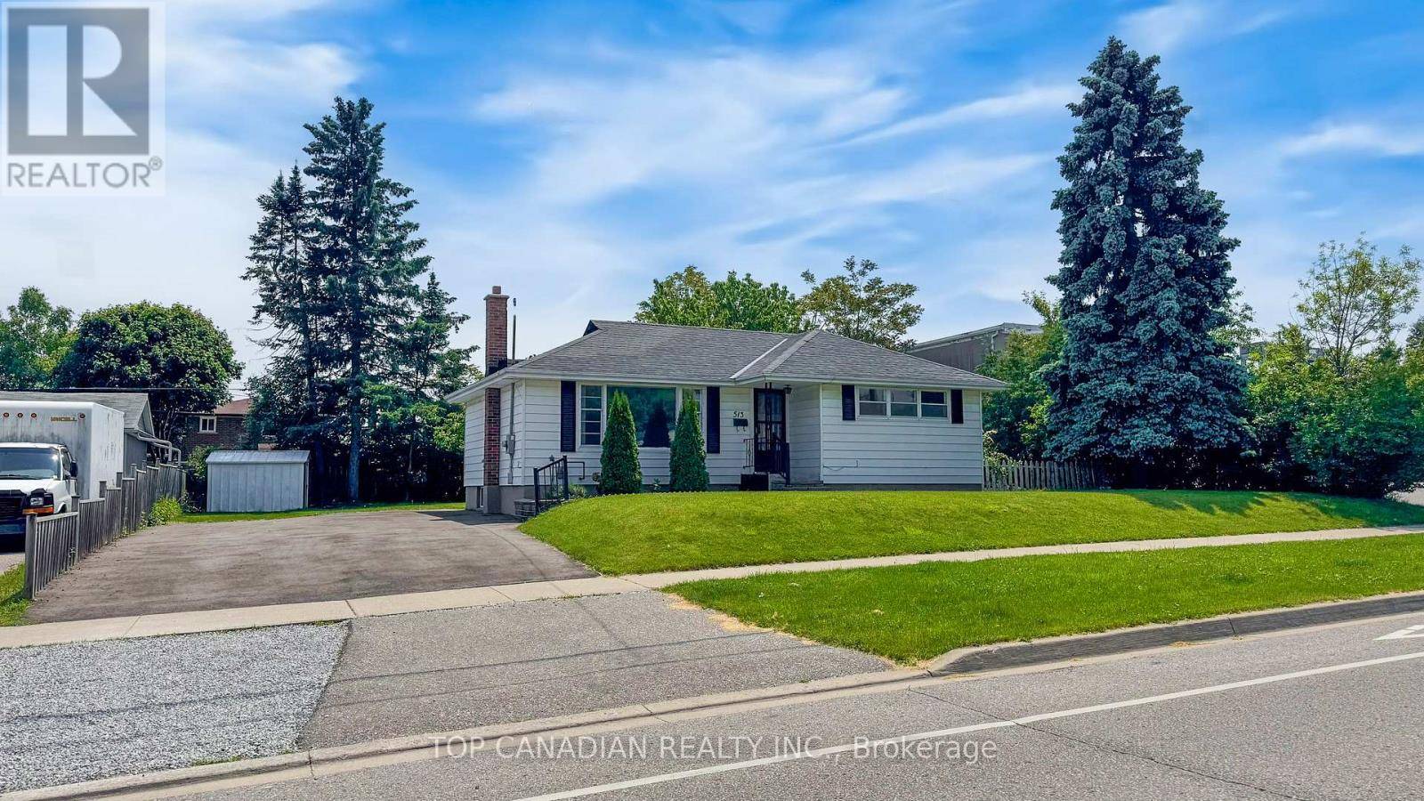 Oshawa (mclaughlin), ON L1J2Y8,1-513 ANNAPOLIS AVENUE
