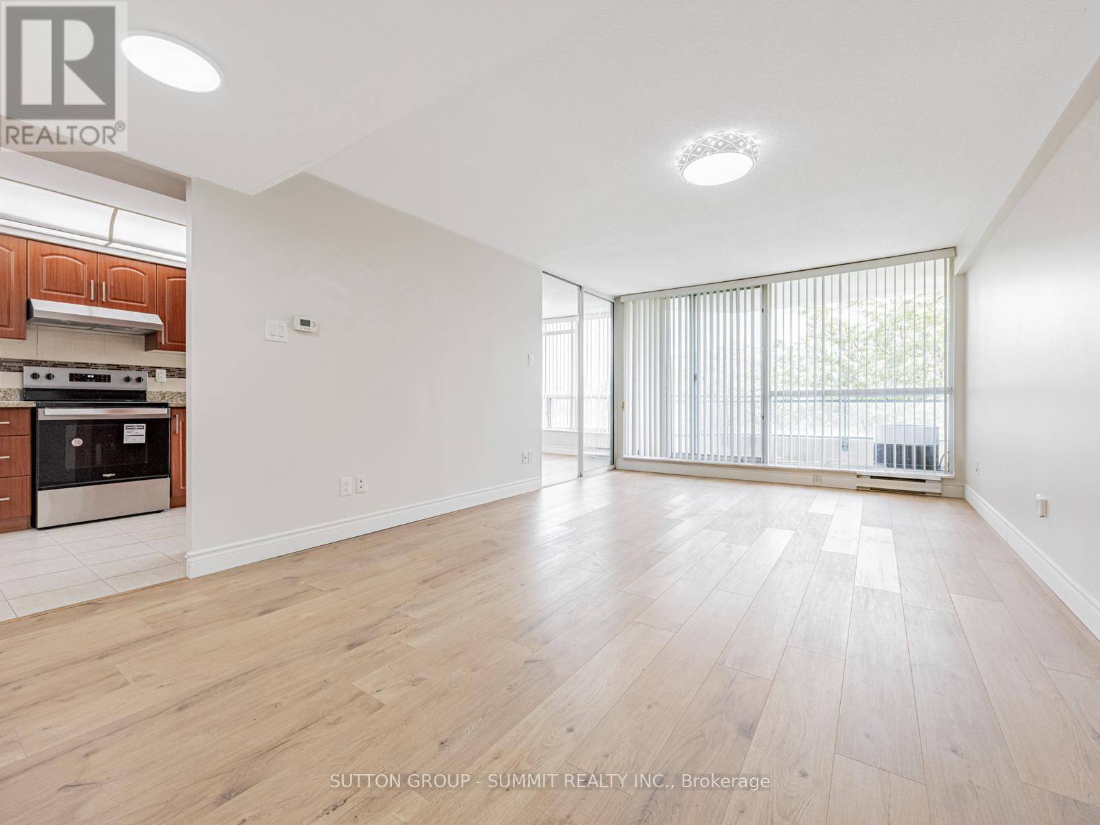 Toronto (agincourt South-malvern West), ON M1S5B3,4727 SHEPPARD AVE #513