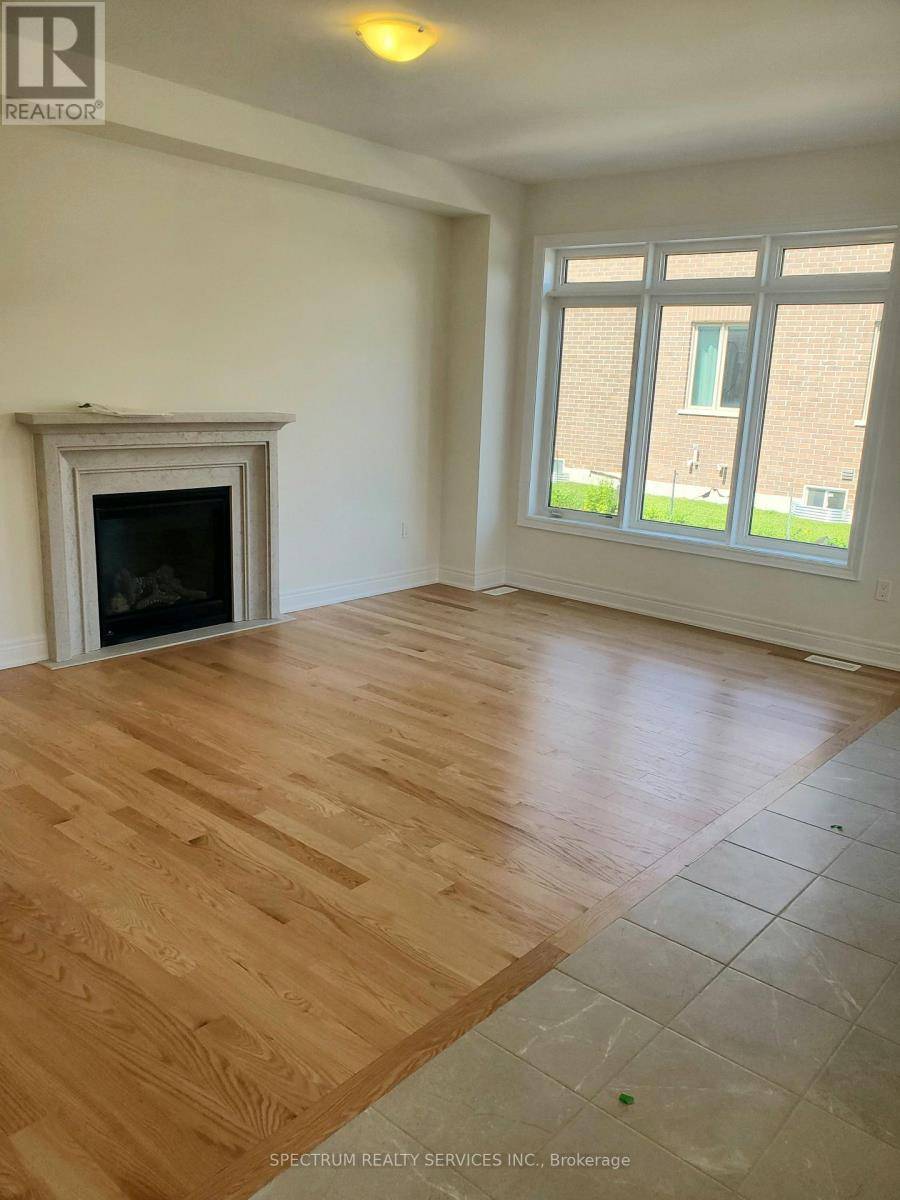 Clarington (newcastle), ON L1B0W4,1 ROGERSON STREET E