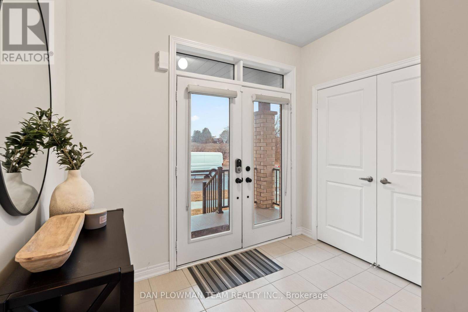 Oshawa (kedron), ON L1H8L7,1284 KLONDIKE DRIVE