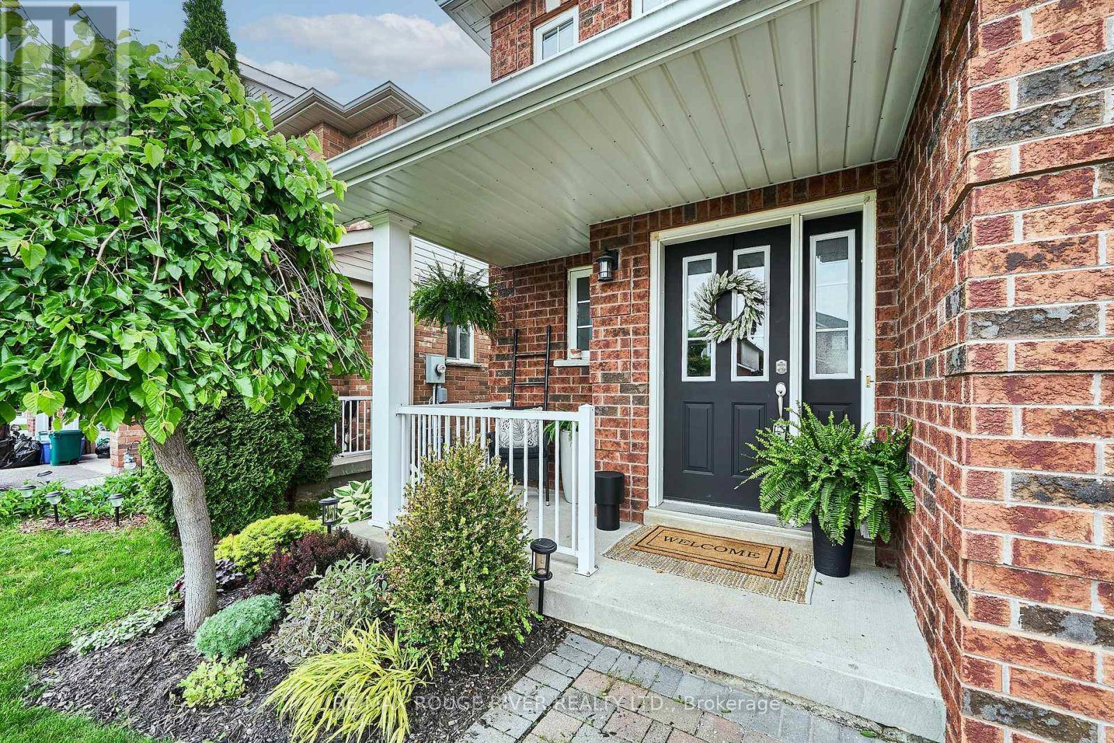 Oshawa (samac), ON L1K2T5,656 WOODMOUNT CRESCENT