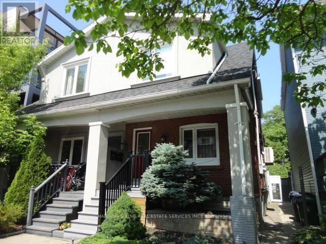 Toronto (greenwood-coxwell), ON M4L2V8,37 CONNAUGHT AVENUE